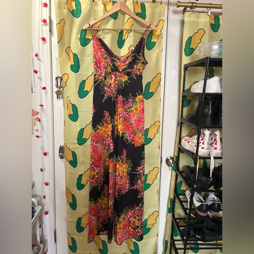 Vtg Floral Maxi Dress with Spaghetti Straps